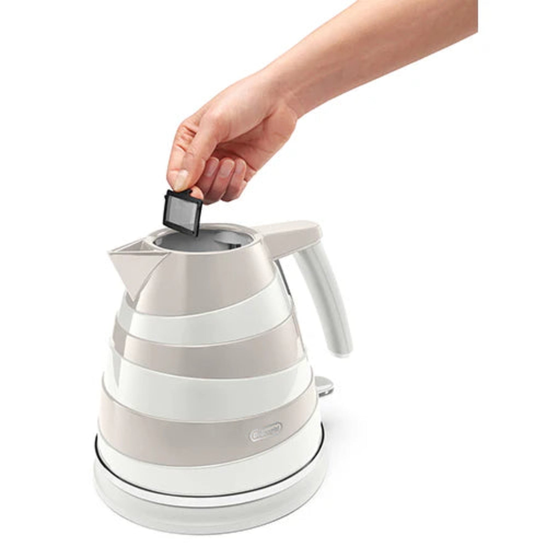 DeLonghi 1.7L Avvolta Kettle Cream KBAC3001.W