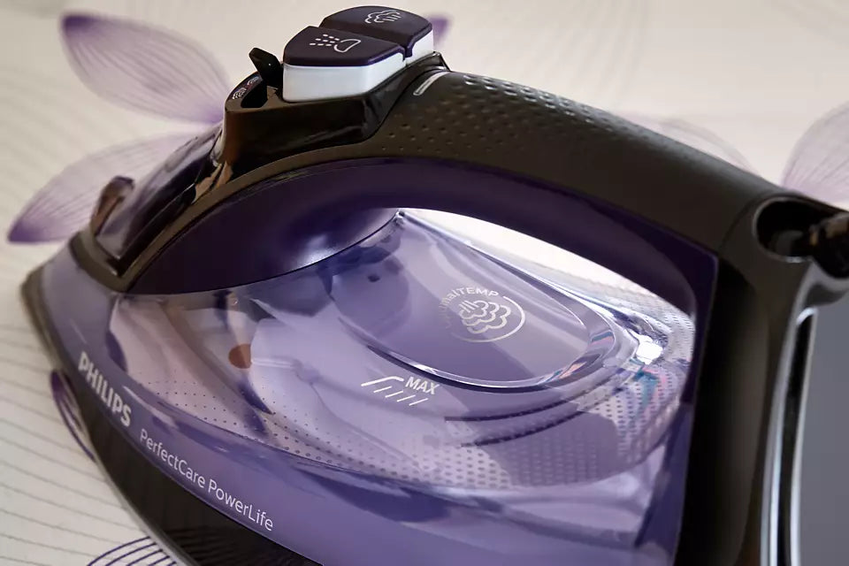 Philips Steam Iron Purple GC3925/30