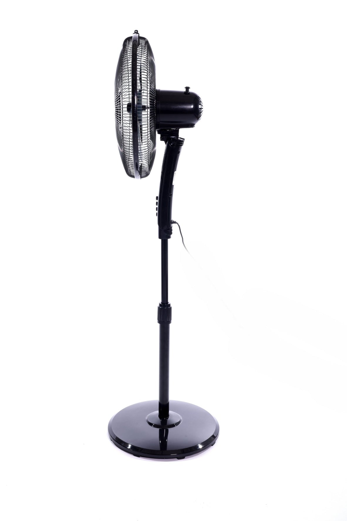 Defy 16 inch Black Pedestal Fan DSF1626B