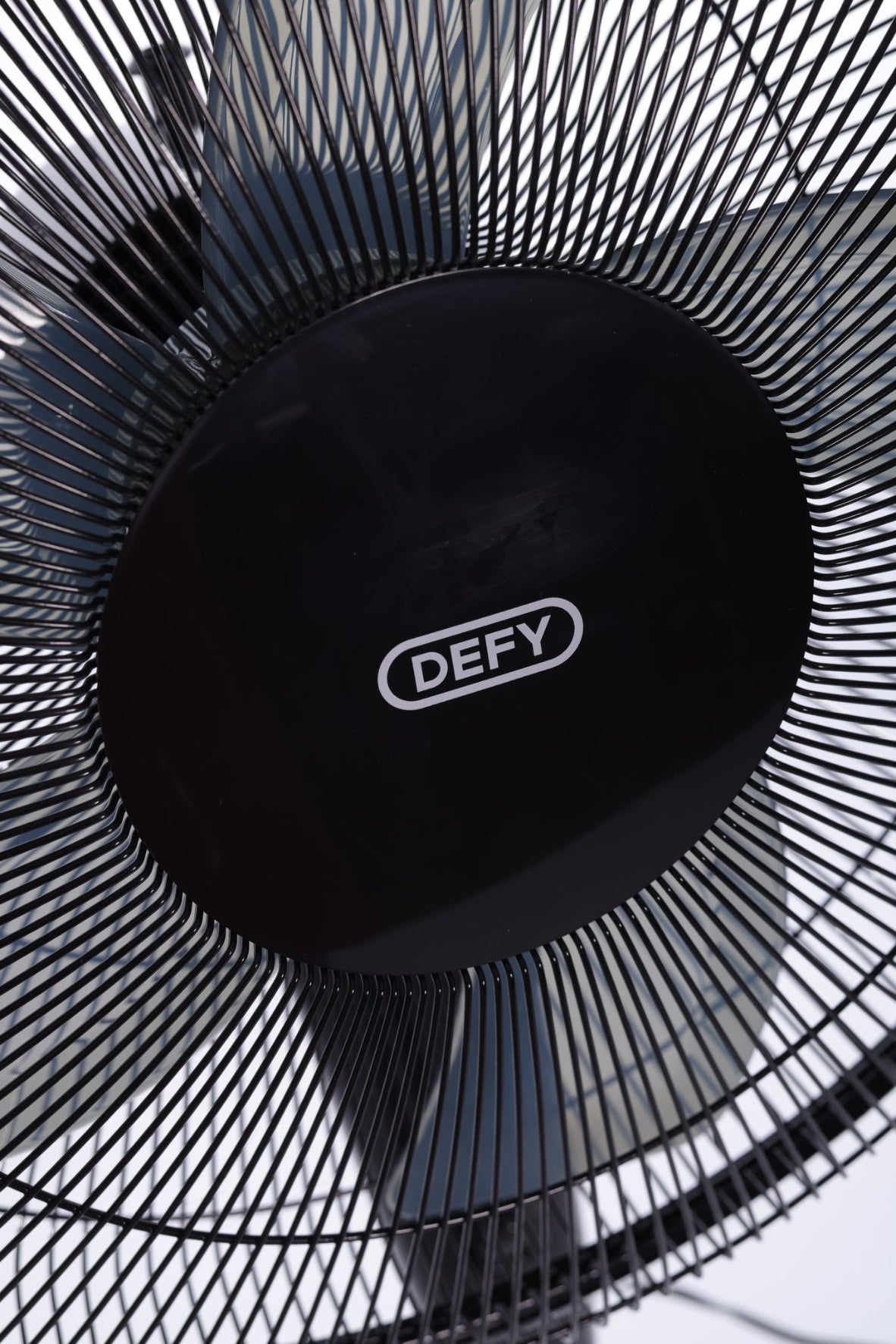 Defy Stand Fan Black DSF1626B