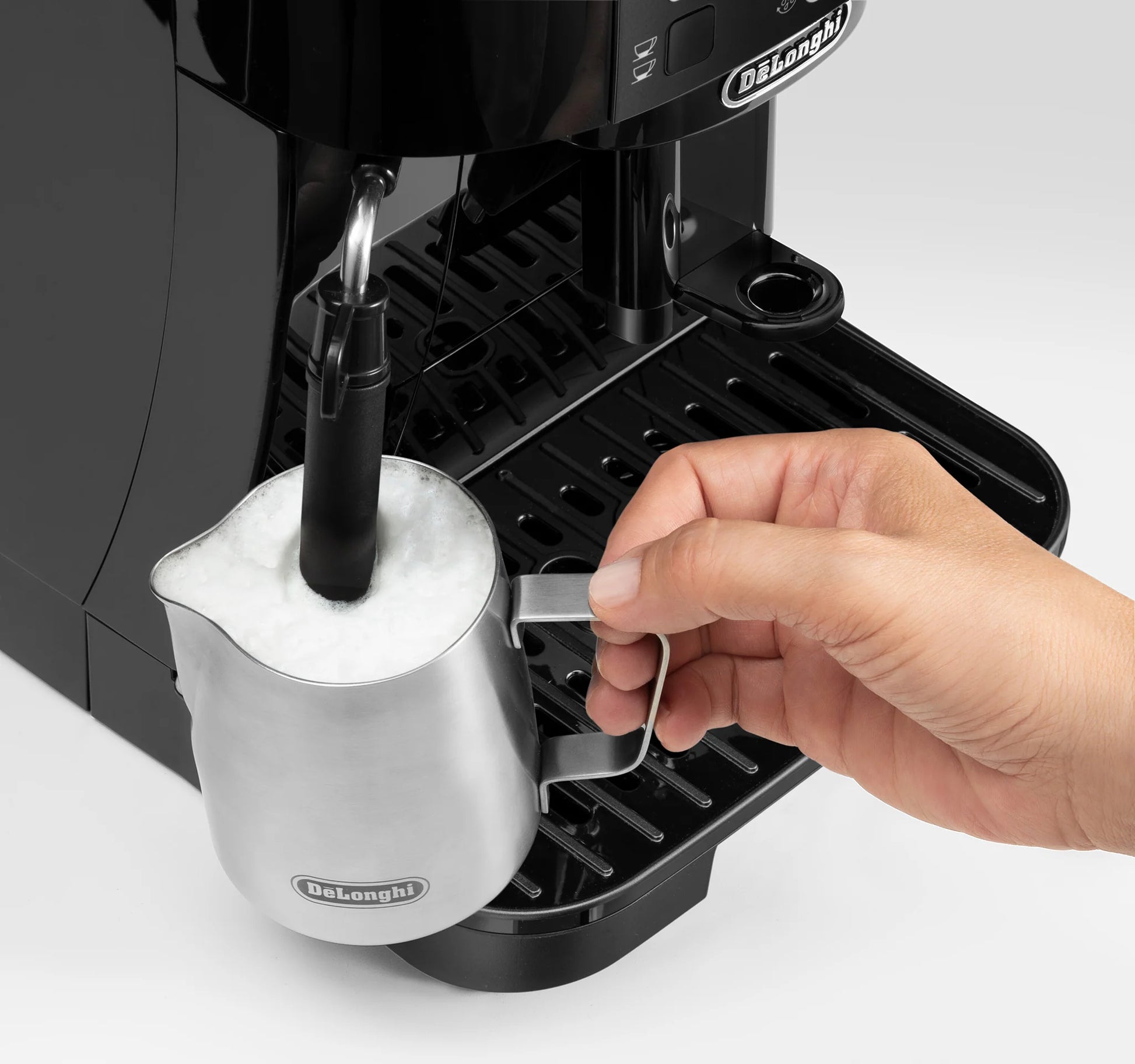 DeLonghi Magnifica S Bean to Cup Coffee Machine ECAM12.121.B-3