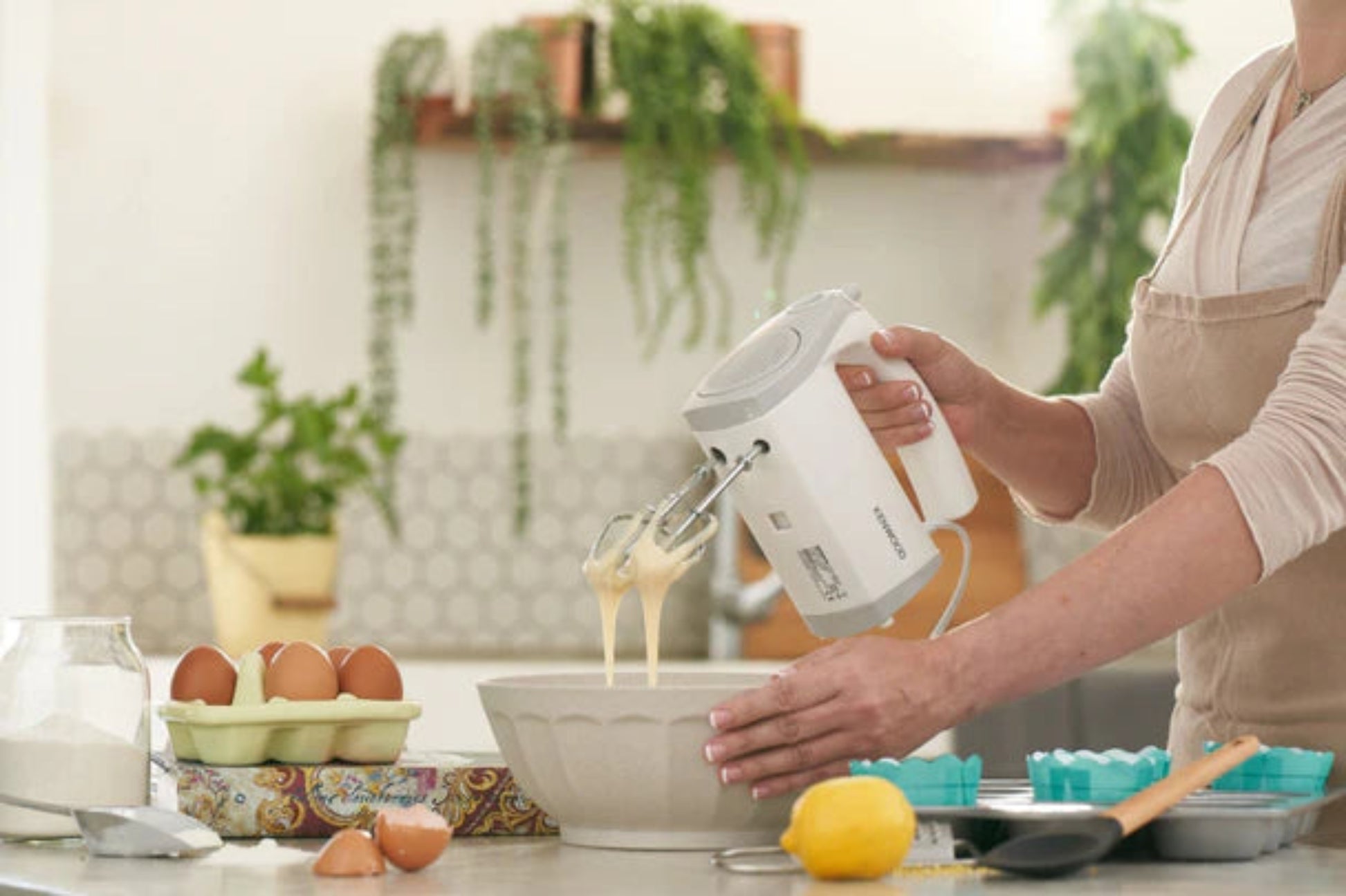 Kenwood Hand Mixer White HMP20-7