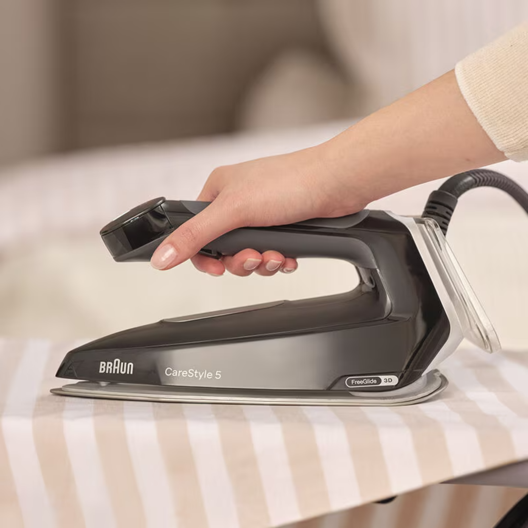 Braun CareStyle 5 Steam generator iron Black IS5249BK