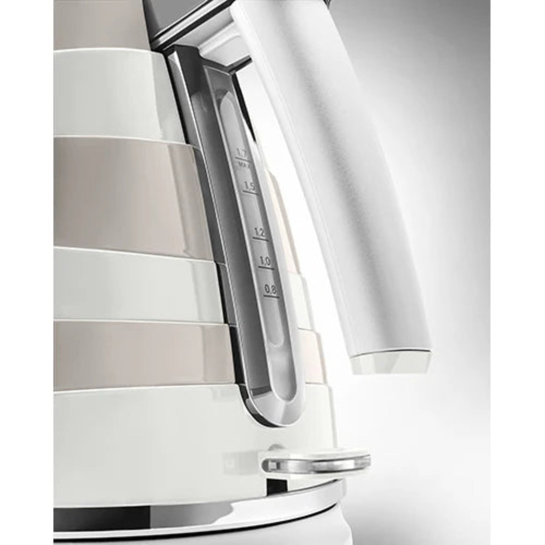 DeLonghi 1.7L Avvolta Kettle Cream KBAC3001.W