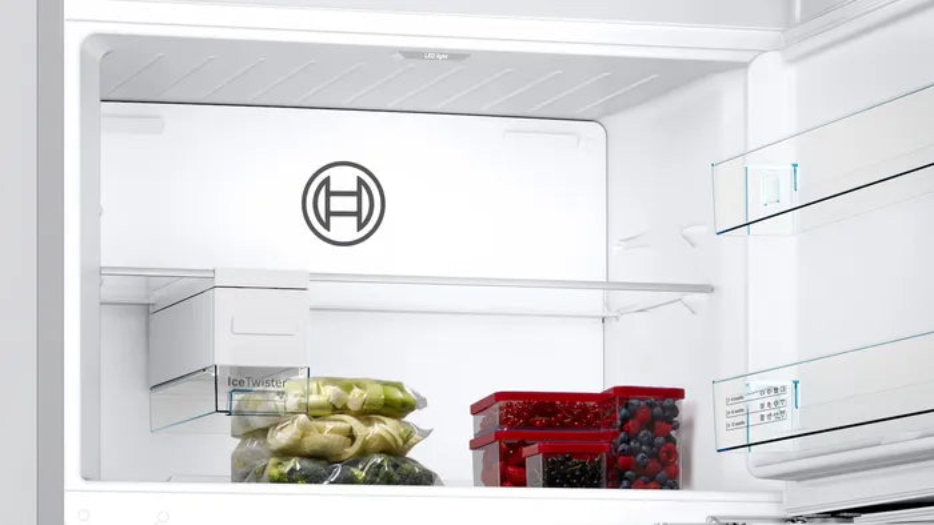 Bosch 641L Fridge/Freezer Inox KDD86AI304