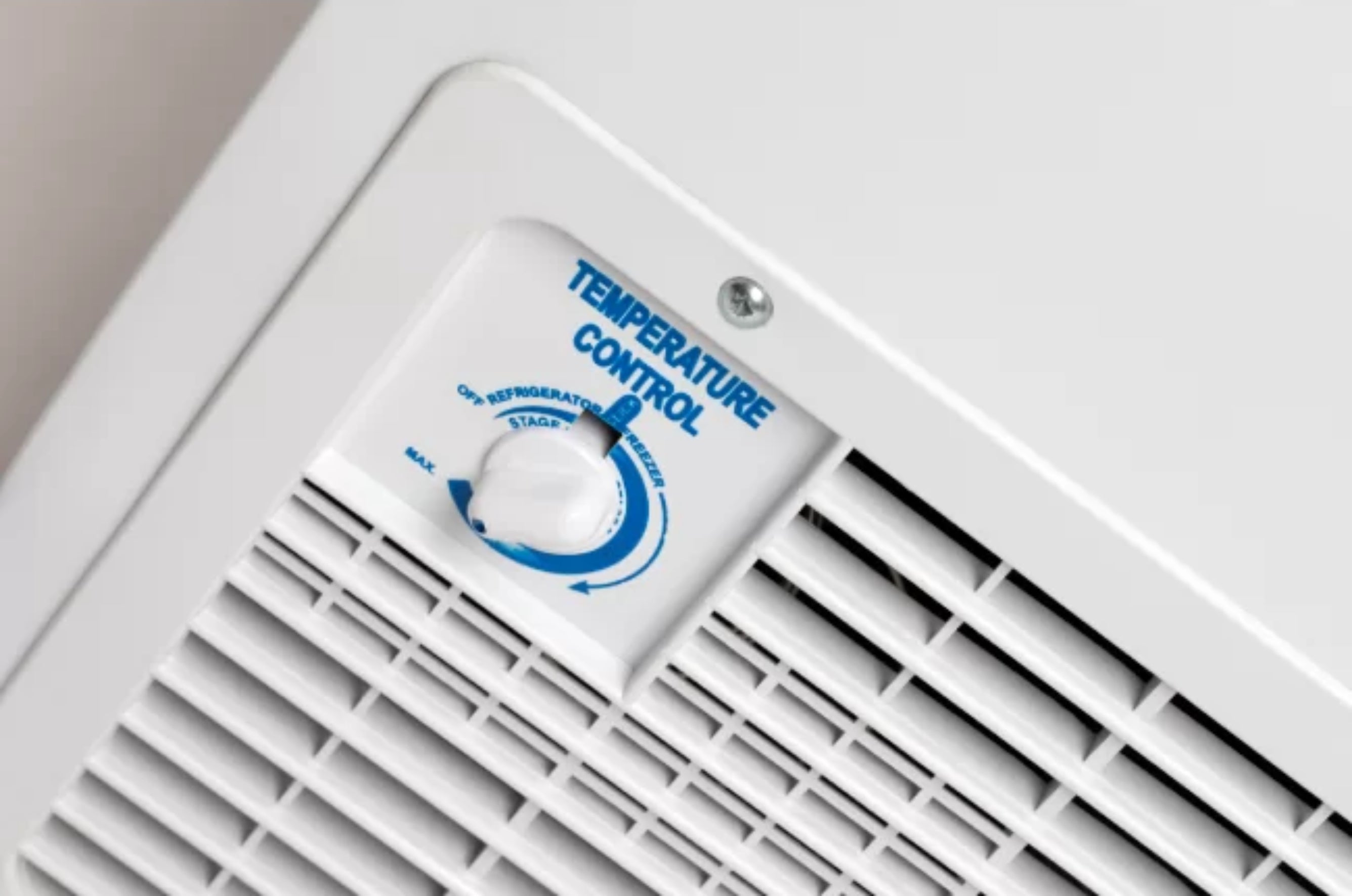 Univa 110L Chest Freezer White UC125W